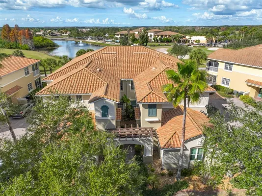 Property Slideshow image 2 of 42 | 1351 emerald dunes dr, Sun City Center, FL, 33573