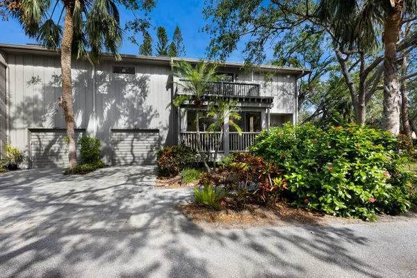 Property Slideshow image 2 of 77 | 1479 landings cir 41, Sarasota, FL, 34231
