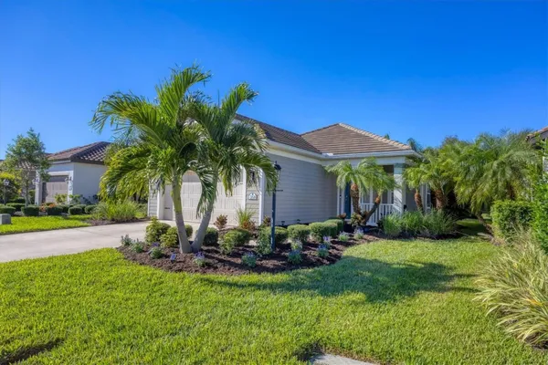 Property Slideshow image 2 of 73 | 12618 coastal breeze way, Bradenton, FL, 34211
