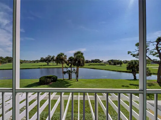 Property Slideshow image 2 of 54 | 406 cerromar cir 222, Venice, FL, 34293