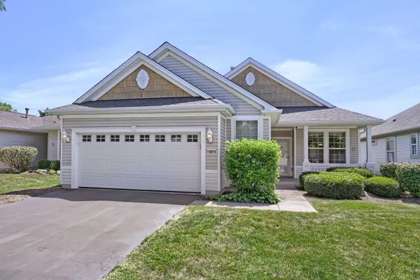 Property Slideshow image 3 of 17 | 12613 oak grove dr, Huntley, IL, 60142