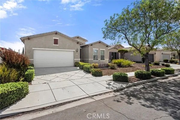 Property Slideshow image 3 of 37 | 1410 corte alamonte, Hemet, CA, 92545