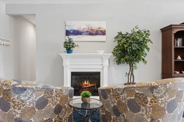 Property Slideshow image 3 of 29 | 1315 illinois ct, Shorewood, IL, 60404