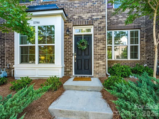 Property Slideshow image 2 of 27 | 11546 red rust ln, Charlotte, NC, 28277