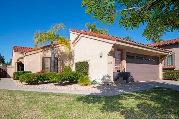 Property Slideshow image 2 of 43 | 17620 caminito chiclayo, San Diego, CA, 92128