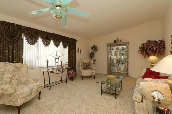 Property Slideshow image 3 of 52 | 9948 se 175th pl, Summerfield, FL, 34491