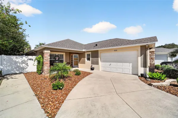Property Slideshow image 2 of 62 | 628 bermudez ct, The Villages, FL, 32162