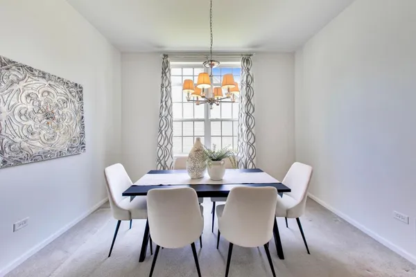 Property Slideshow image 3 of 29 | 1694 havenshire rd, Aurora, IL, 60505