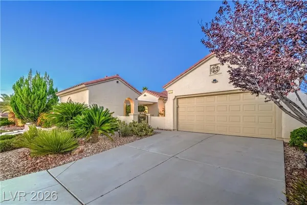 Property Slideshow image 2 of 52 | 2148 shadow canyon dr, Henderson, NV, 89044