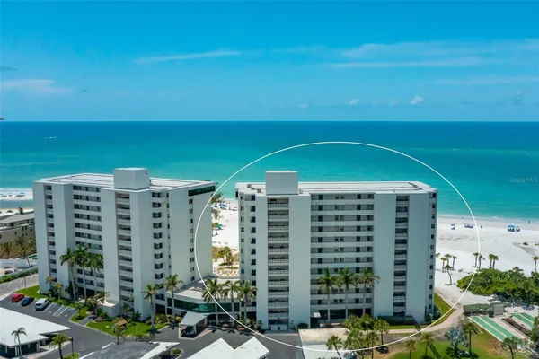 Property Slideshow image 2 of 55 | 19 whispering sands dr 604, Sarasota, FL, 34242