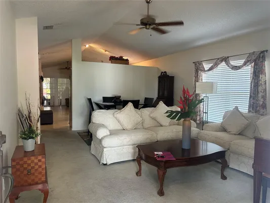 Property Slideshow image 3 of 28 | 25119 cranes roost cir, Leesburg, FL, 34748
