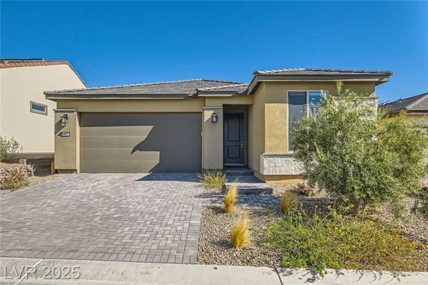 Property Slideshow image 3 of 24 | 10042 cardinal knoll ave, Las Vegas, NV, 89143