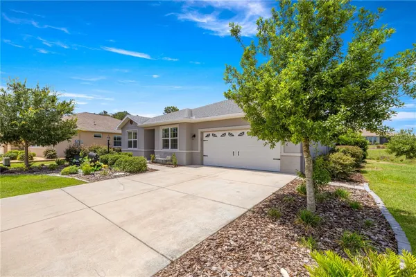 Property Slideshow image 2 of 35 | 8847 sw 104th cir, Ocala, FL, 34481