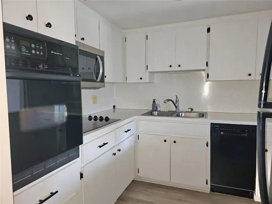 Property Slideshow image 3 of 62 | 2457 ecuadorian way 75, Clearwater, FL, 33763