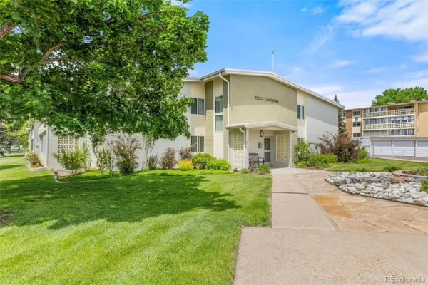 Property Slideshow image 2 of 43 | 9320 e center ave apt 4b, Denver, CO, 80247