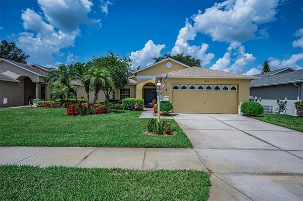 Property Slideshow image 3 of 100 | 1323 winding willow dr, Trinity, FL, 34655