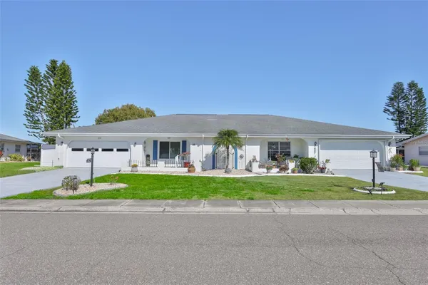 Property Slideshow image 2 of 58 | 123 wintersong ln, Sun City Center, FL, 33573