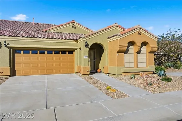 Property Slideshow image 2 of 35 | 2429 sun grazer st, Henderson, NV, 89044