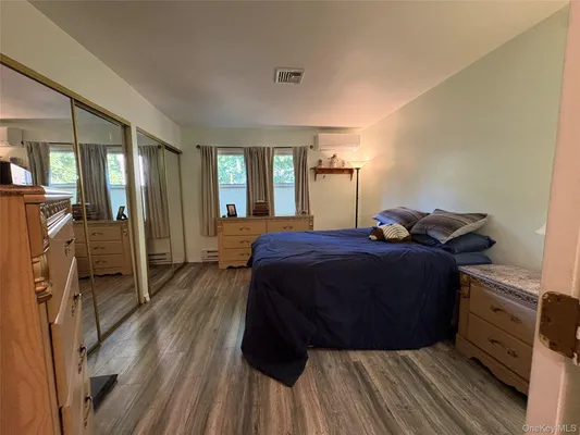 Property Slideshow image 3 of 11 | 152b laurance ln, Brookhaven, NY, 11961