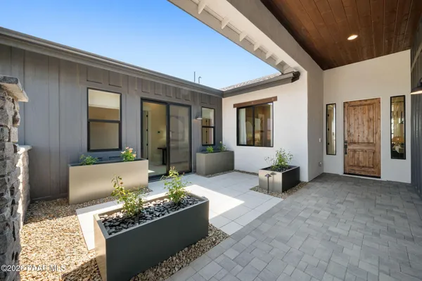 Property Slideshow image 3 of 24 | 5174 e frost ln, Prescott Valley, AZ, 86314