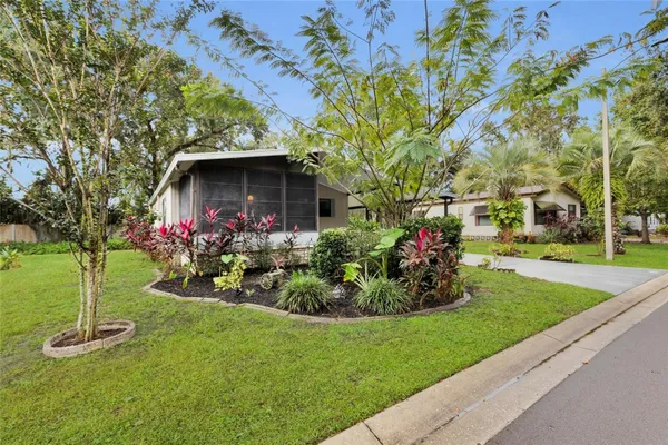 Property Slideshow image 3 of 35 | 306 s timber trl, Wildwood, FL, 34785