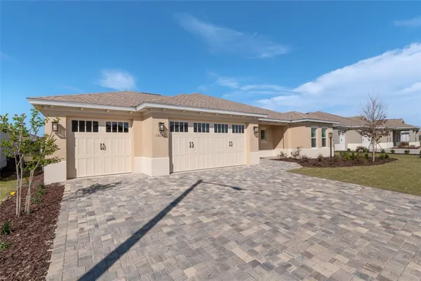 Property Slideshow image 2 of 61 | 10127 sw 82nd place rd, Ocala, FL, 34481