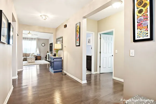 Property Slideshow image 3 of 30 | 1817 alta dr, Volo, IL, 60020