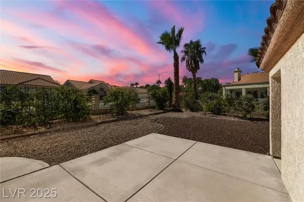 Property Slideshow image 2 of 66 | 3001 merimar dr, Las Vegas, NV, 89134