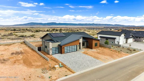 Property Slideshow image 3 of 34 | 5090 e frost ln, Prescott Valley, AZ, 86314