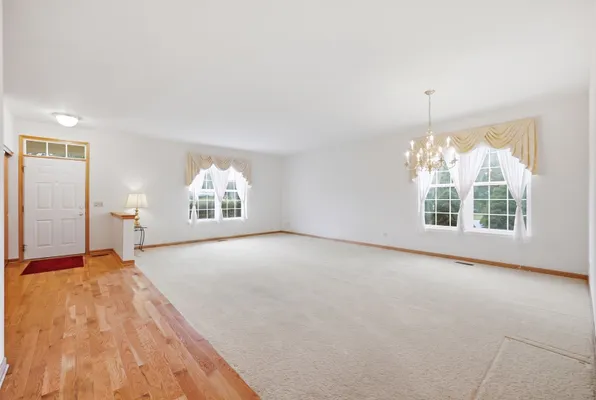 Property Slideshow image 2 of 26 | 623 saugatuk cir, Romeoville, IL, 60446