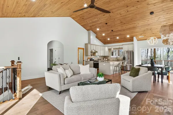 Property Slideshow image 3 of 37 | 162 preserve ct, Hendersonville, NC, 28791