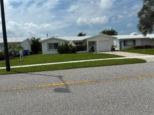 Property Slideshow image 2 of 9 | 110 leisure blvd, Pompano Beach, FL, 33064