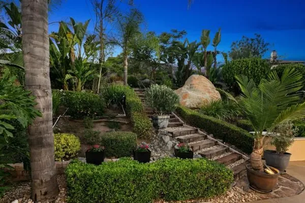 Property Slideshow image 3 of 73 | 10540 pinion trl, Escondido, CA, 92026