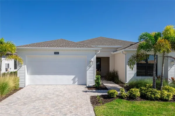 Property Slideshow image 2 of 36 | 5888 windbreak ct, Apollo Beach, FL, 33572