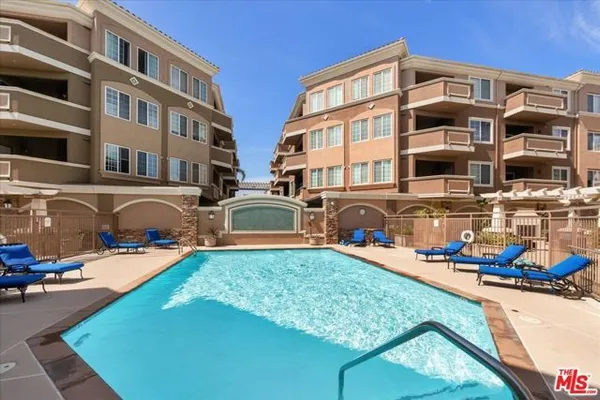 Property Slideshow image 2 of 17 | 2750 artesia blvd 364, Redondo Beach, CA, 90278