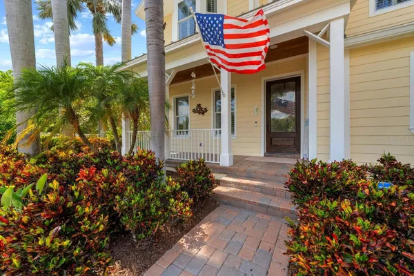 Property Slideshow image 3 of 45 | 703 islebay dr, Apollo Beach, FL, 33572