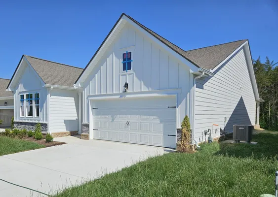 Property Slideshow image 3 of 29 | 2812 bison ct, Antioch, TN, 37013