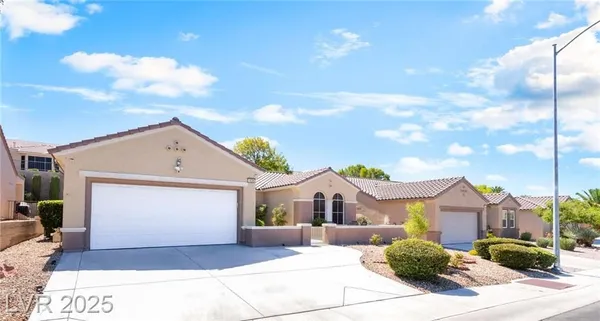 Property Slideshow image 2 of 47 | 1628 rockcrest hills ave, Henderson, NV, 89052