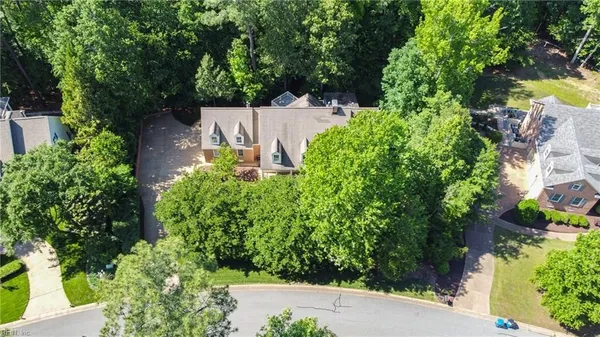 Property Slideshow image 2 of 47 | 133 mid ocean, Williamsburg, VA, 23188