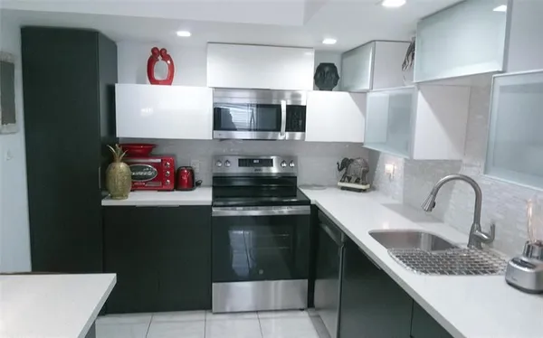 Property Slideshow image 2 of 45 | 307 saxony g # 307, Delray Beach, FL, 33446