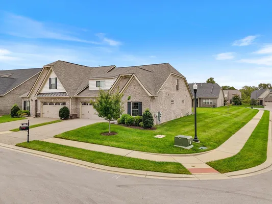 Property Slideshow image 2 of 30 | 1500 cedarbrooke ln, Lebanon, TN, 37090