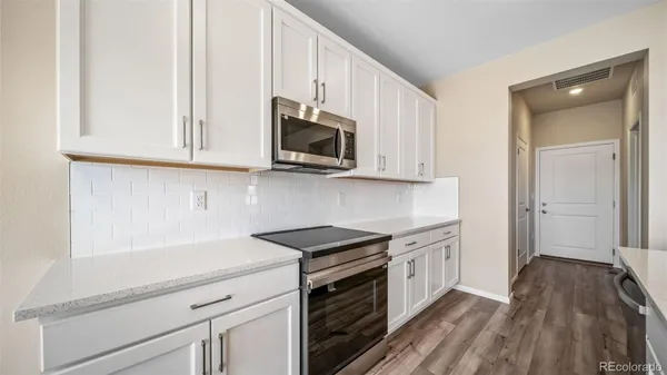 Property Slideshow image 3 of 29 | 5034 n tempe st, Aurora, CO, 80019