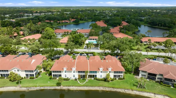 Property Slideshow image 2 of 44 | 5590 golf pointe dr 5590, Sarasota, FL, 34243