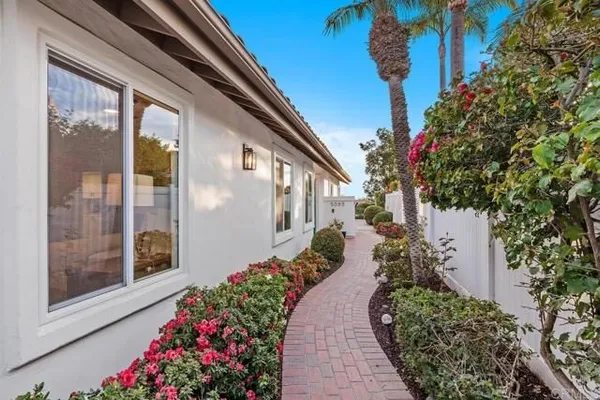 Property Slideshow image 2 of 37 | 5085 siros way, Oceanside, CA, 92056