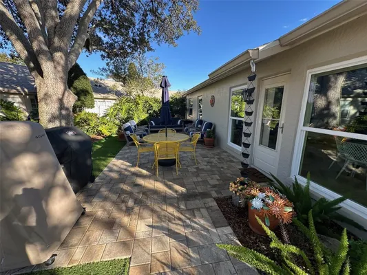 Property Slideshow image 3 of 46 | 3535 birkdale ln, Palm Harbor, FL, 34684