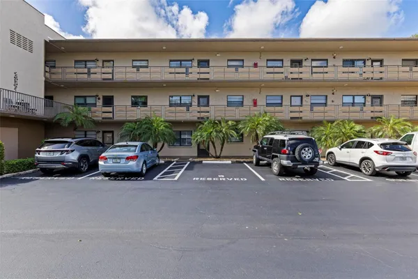 Property Slideshow image 2 of 28 | 5975 terrace park dr 204, St Petersburg, FL, 33709
