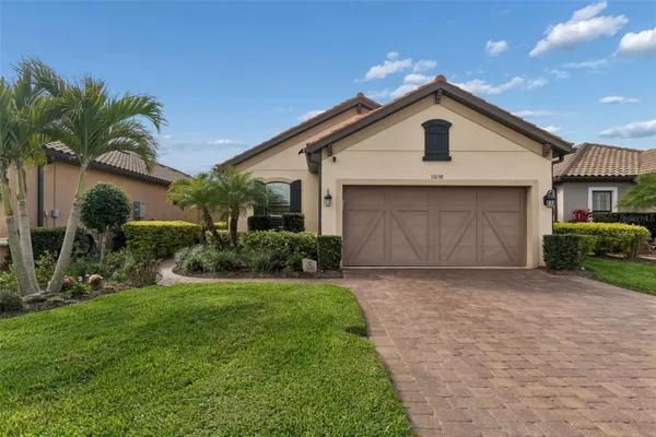 Property Slideshow image 2 of 74 | 11658 callisia dr, Odessa, FL, 33556