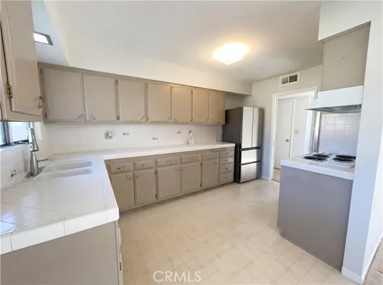 Property Slideshow image 2 of 18 | 25810 coombe hill dr, Menifee, CA, 92586