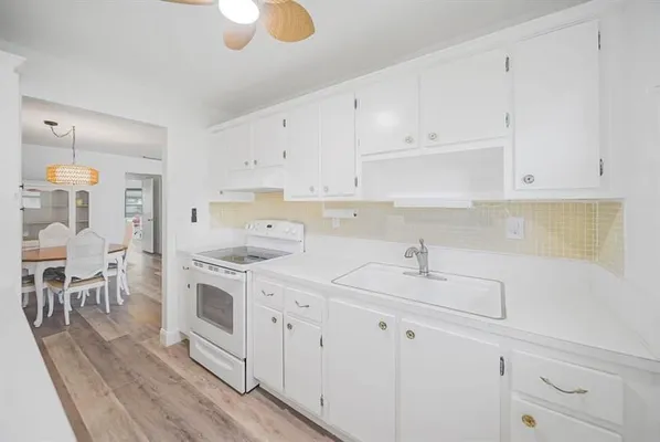 Property Slideshow image 3 of 12 | 255 high point ct c, Boynton Beach, FL, 33435