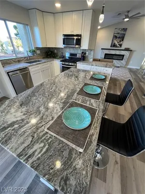 Property Slideshow image 3 of 39 | 2836 bluff point dr, Las Vegas, NV, 89134